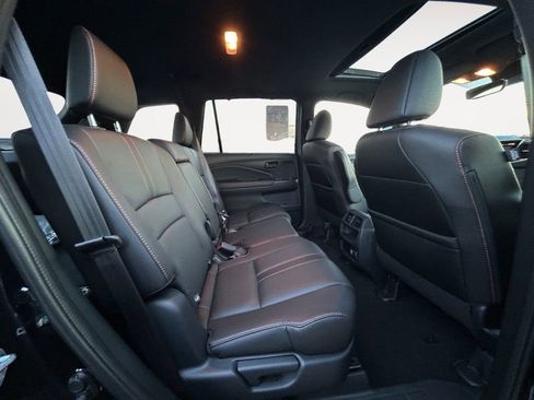 Used 2023 Honda Passport TrailSport image 11