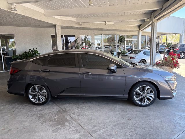 Used 2019 Honda Clarity Touring image 2