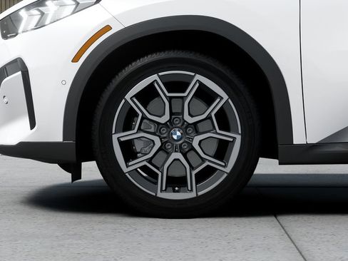 New 2027 BMW X2 xDrive28i AWD/4WD image 7
