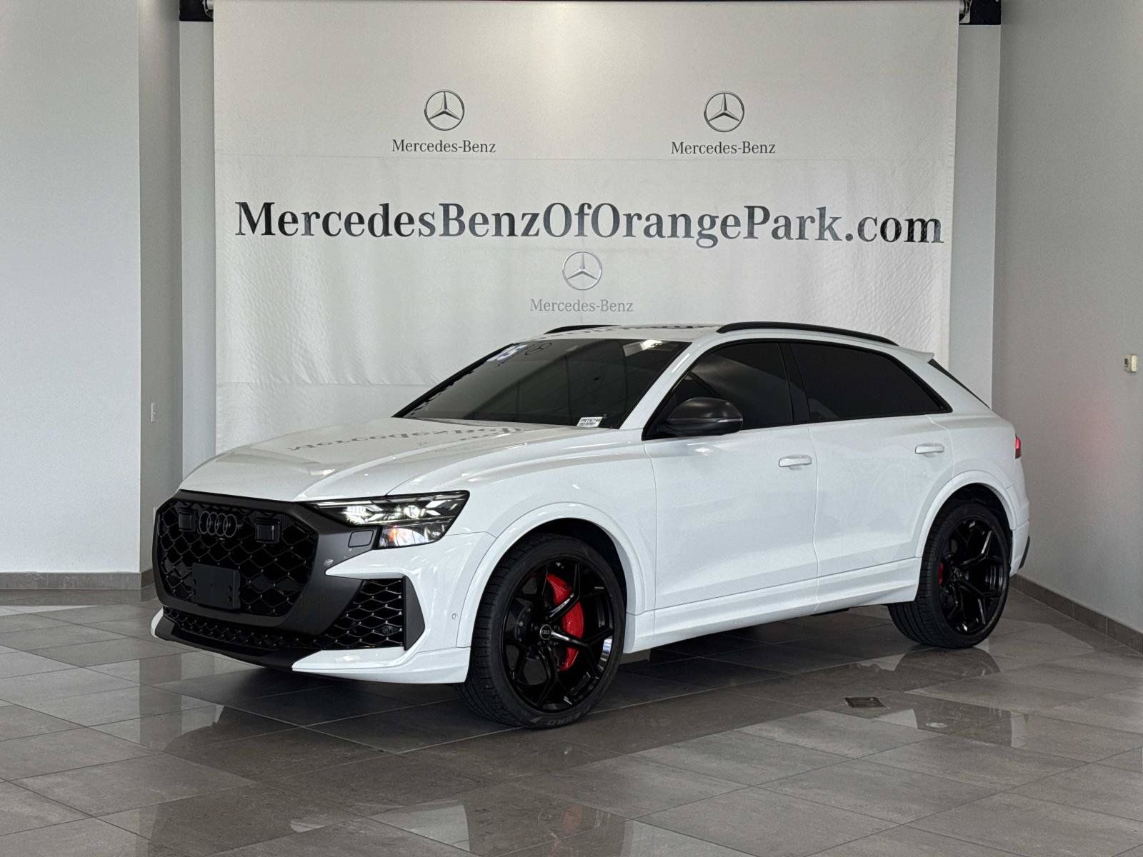 Used 2025 Audi RS Q8 performance AWD/4WD image 1
