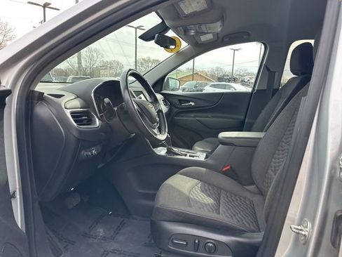 Used 2019 Chevrolet Equinox LT image 28
