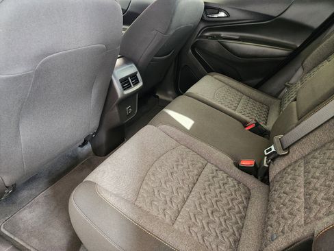 Used 2024 Chevrolet Equinox LT image 32