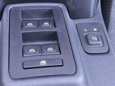 New 2025 Ford Bronco 4-Door image 23