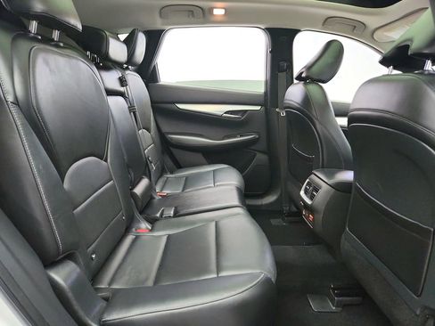 Used 2019 INFINITI QX50 Essential AWD/4WD image 29