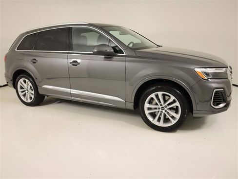 Certified 2025 Audi Q7 3.0T Premium image 6