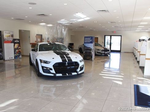 Used 2021 Ford Mustang Mach-E Premium image 33