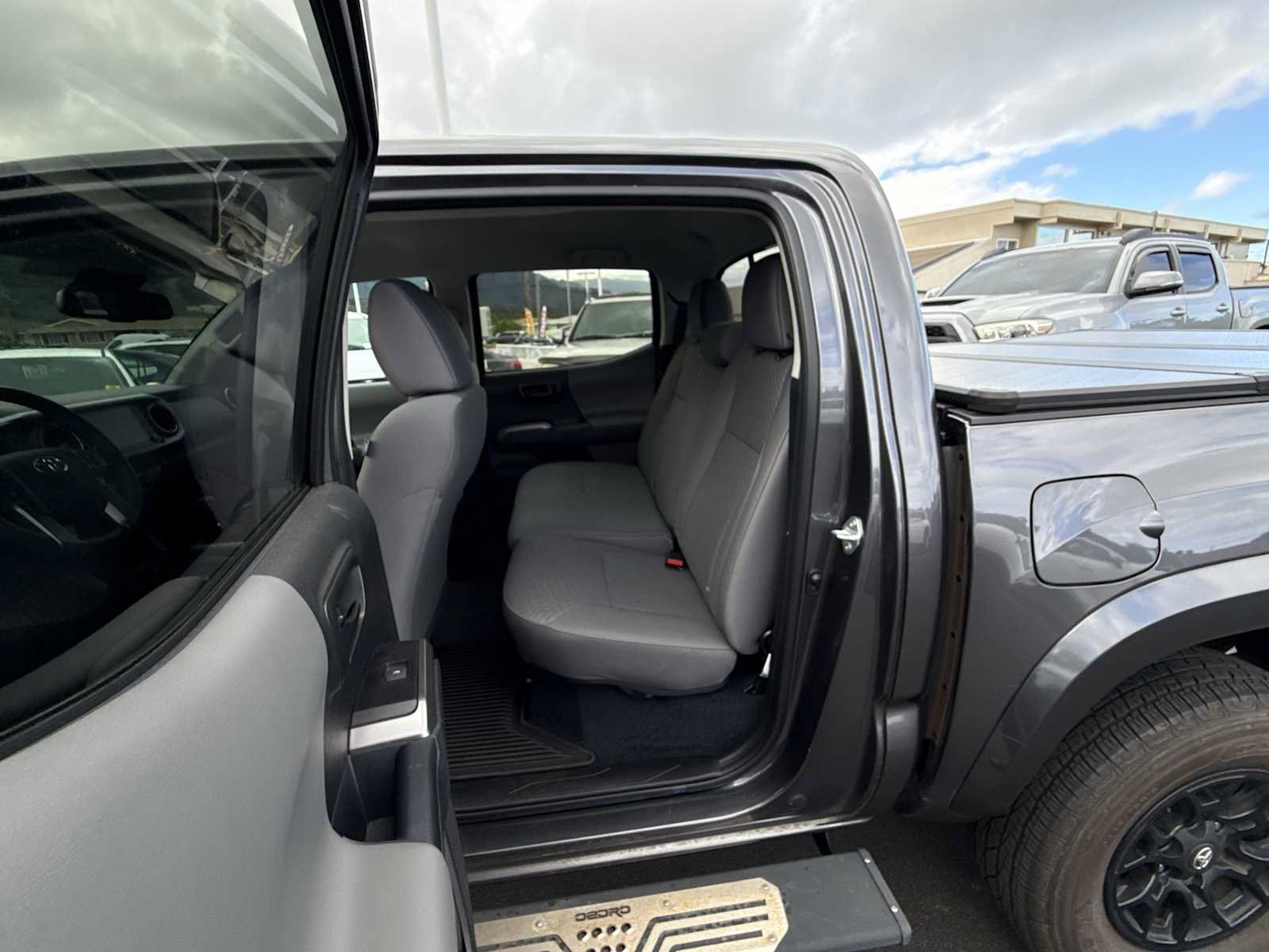 Used 2021 Toyota Tacoma SR5 RWD image 20