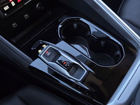 Certified 2025 Audi Q5 Premium Plus w/ Premium Plus image 23