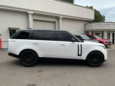 Used 2024 Land Rover Range Rover Long Wheelbase Autobiography AWD/4WD image 49