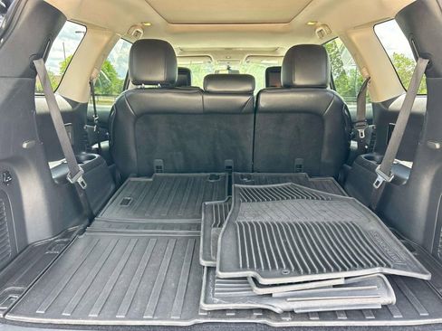 Used 2017 Nissan Pathfinder Platinum w/ Family Entertainment Package FWD image 12