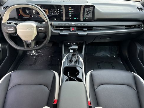 New 2026 Kia K4 GT-Line image 11