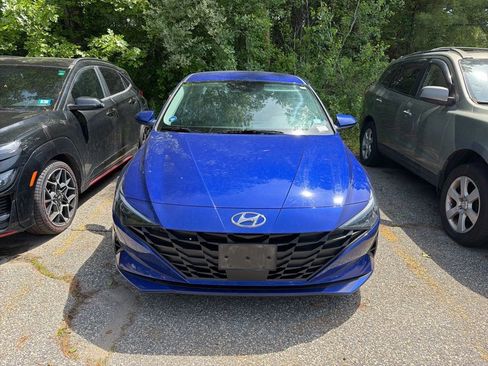 Used 2023 Hyundai Elantra SEL w/ Convenience Package FWD image 6