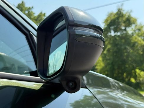Used 2018 Honda HR-V EX image 40