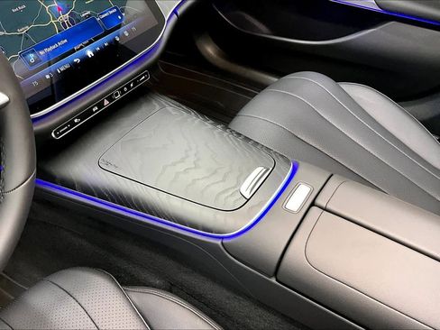 New 2025 Mercedes-Benz E 350 4MATIC Sedan image 7