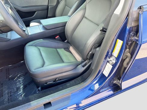 Used 2025 Tesla Model 3 Long Range RWD image 19