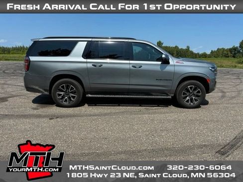 Used 2022 Chevrolet Suburban Z71 w/ Off-Road Capability Package AWD/4WD image 1