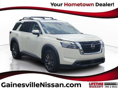 Used 2023 Nissan Pathfinder SV w/ SV Premium Package