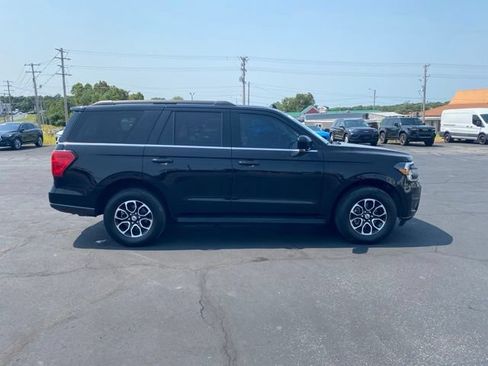 Used 2024 Ford Expedition XLT AWD/4WD image 7