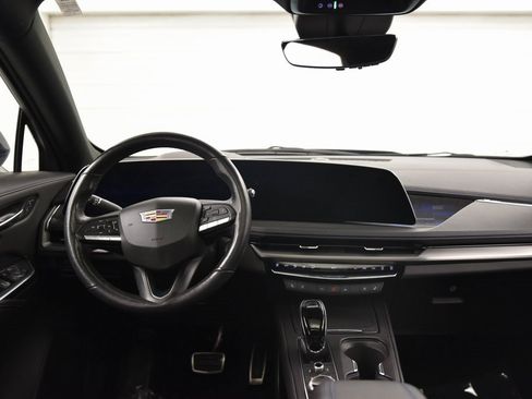 Used 2024 Cadillac XT4 Sport image 25