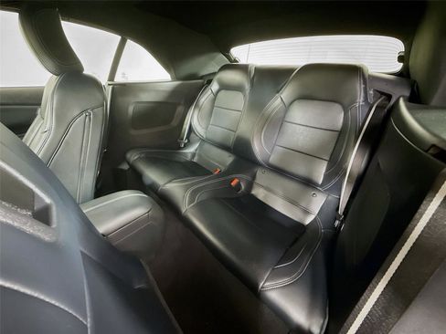 Used 2025 Ford Mustang GT Premium image 15