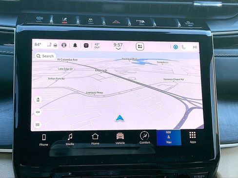 Used 2022 Jeep Grand Cherokee Limited 4xe image 14