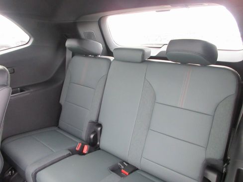 New 2026 GMC Acadia AT4 w/ Luxury Package image 14