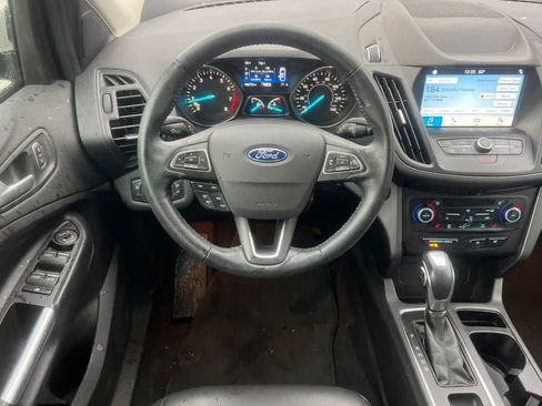 Used 2019 Ford Escape SEL image 14
