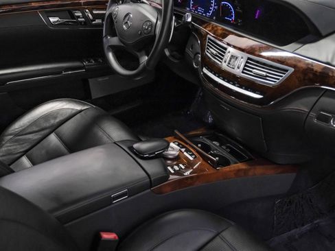 Used 2011 Mercedes-Benz S 63 AMG image 19