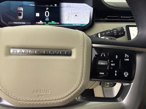 New 2026 Land Rover Range Rover SE image 19