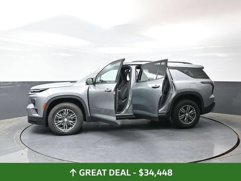 Used 2024 Chevrolet Traverse LT AWD/4WD image 63