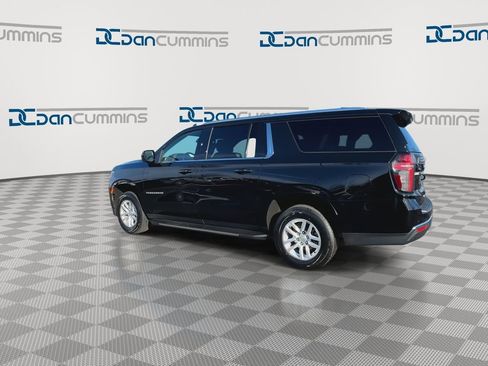 Used 2024 Chevrolet Suburban LT AWD/4WD image 6