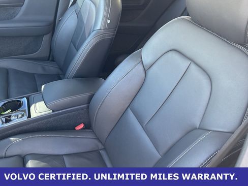 Certified 2025 Volvo XC40 B5 Plus image 26