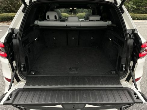 Used 2023 BMW X5 xDrive40i w/ Executive Package image 28