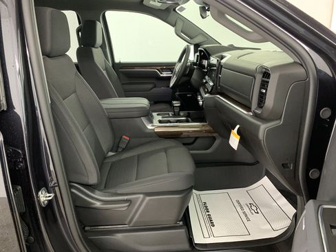 New 2026 GMC Sierra 1500 Elevation image 32