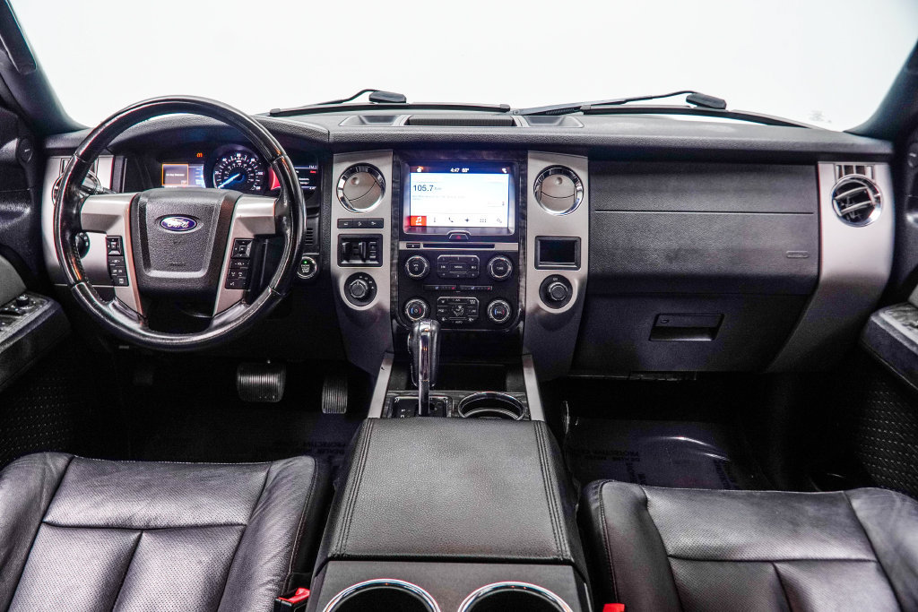 Used 2017 Ford Expedition Limited w/ Equipment Group 301A AWD/4WD image 5