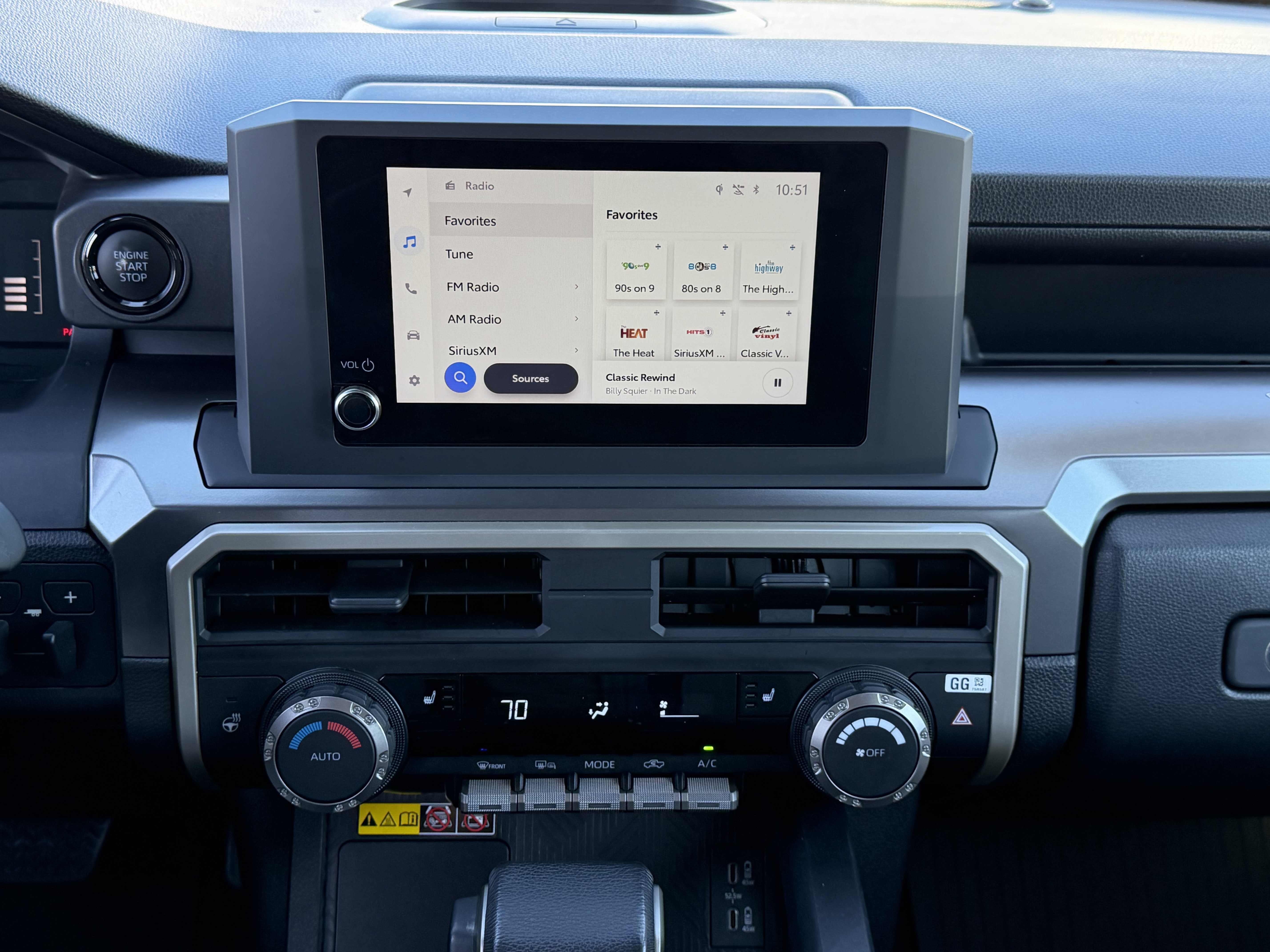 Certified 2025 Toyota Tacoma SR5 AWD/4WD image 16