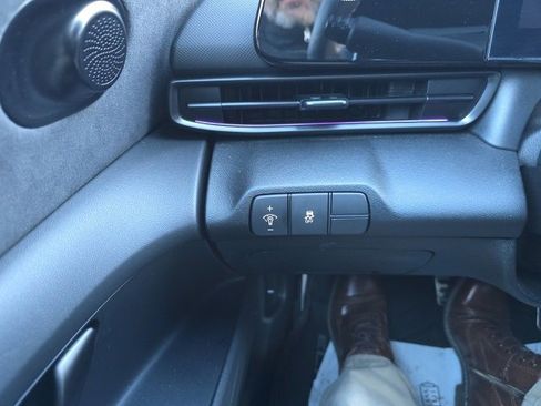 Used 2025 Hyundai Elantra N image 24