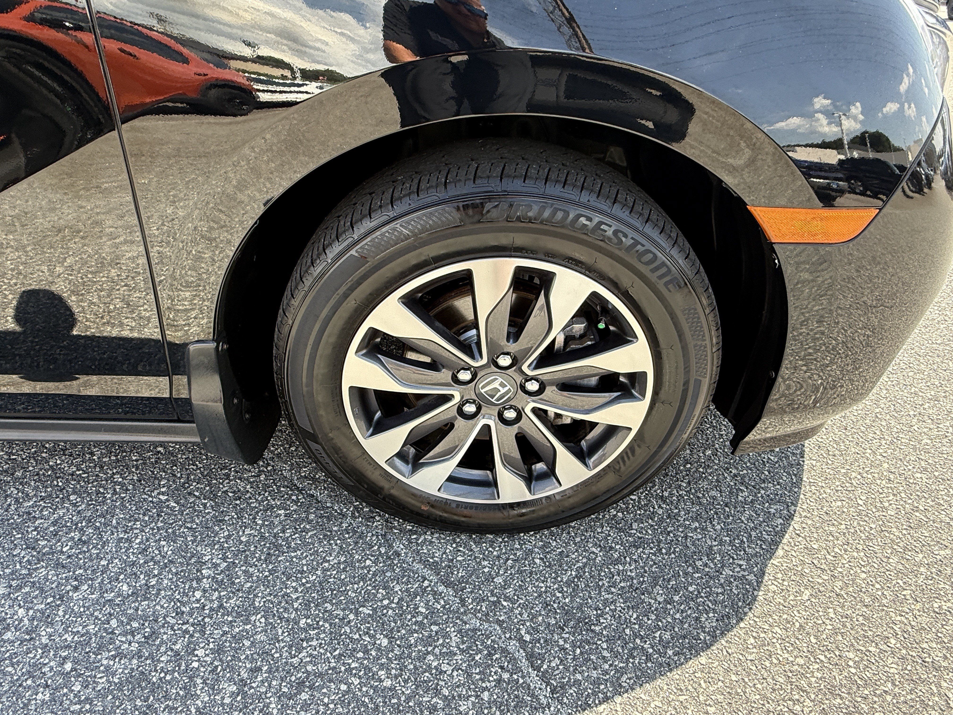 Certified 2024 Honda Odyssey EX-L image 13