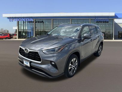 Used 2021 Toyota Highlander XLE