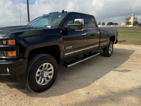 Used 2018 Chevrolet Silverado 3500 LTZ w/ Duramax Plus Package image 4