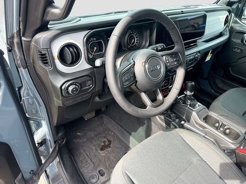 Used 2026 Jeep Gladiator Sport AWD/4WD image 10