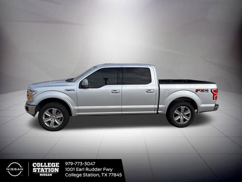 Used 2018 Ford F150 Lariat w/ Trailer Tow Package image 3