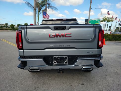 Used 2024 GMC Sierra 1500 SLT AWD/4WD image 6