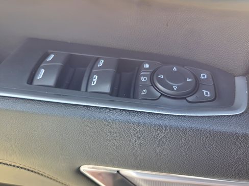 Used 2024 Chevrolet Silverado 2500 High Country w/ High Country Premium Package AWD/4WD image 30