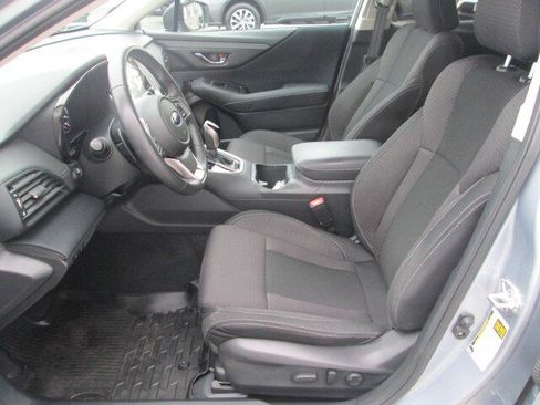 Used 2024 Subaru Outback Premium image 9