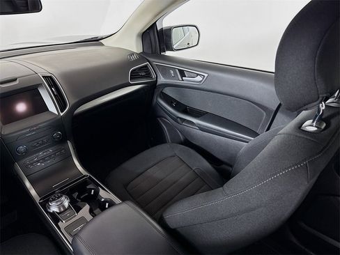 Used 2019 Ford Edge SEL image 22