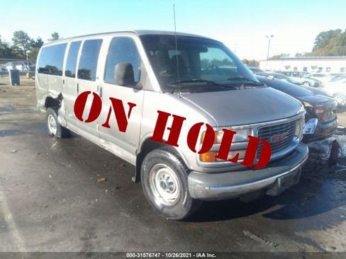 Used 2001 GMC Savana 3500 Extended Passenger RWD image 1
