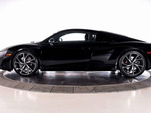 Used 2023 Audi R8 V10 performance image 2