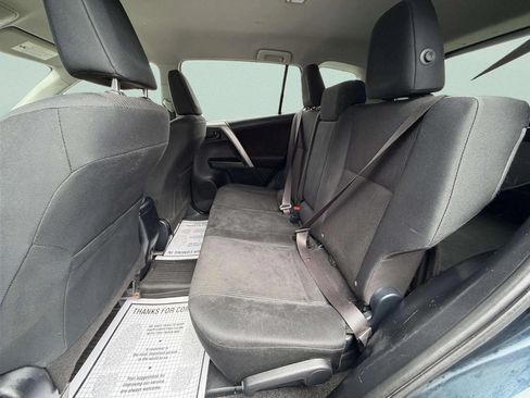 Used 2017 Toyota RAV4 LE AWD/4WD image 23
