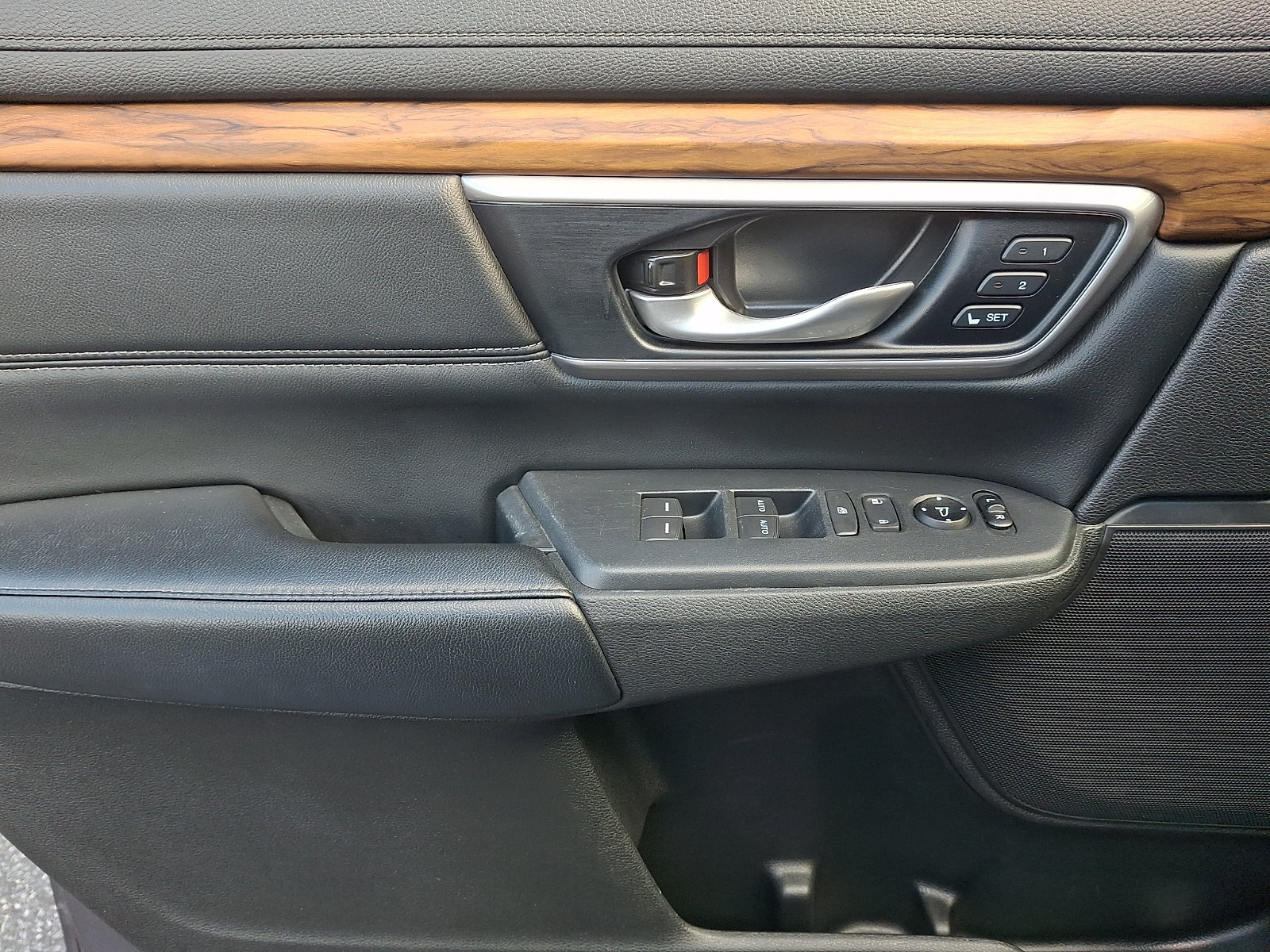 Certified 2020 Honda CR-V Touring image 11